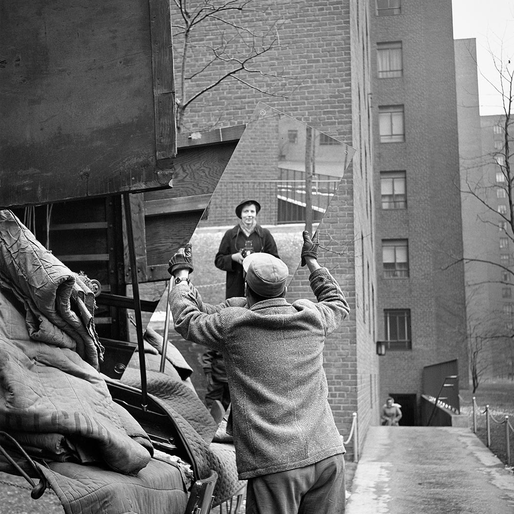 [图文]正方形的构图艺术 | 传奇保姆摄影师Vivian Maier 第 16 张