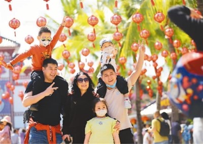 [组图]各地出招烘“热”旅游拥抱“美好年” 第 1 张